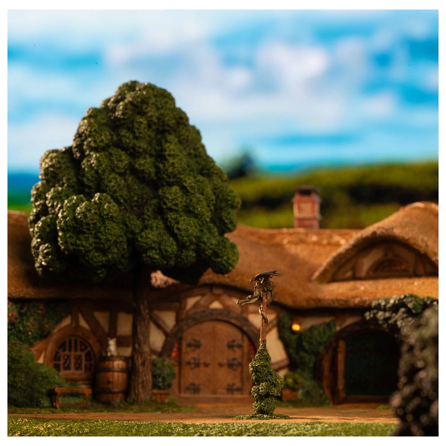 Lord of the Rings Kip The Green Dragon Inn fotografija izdelka