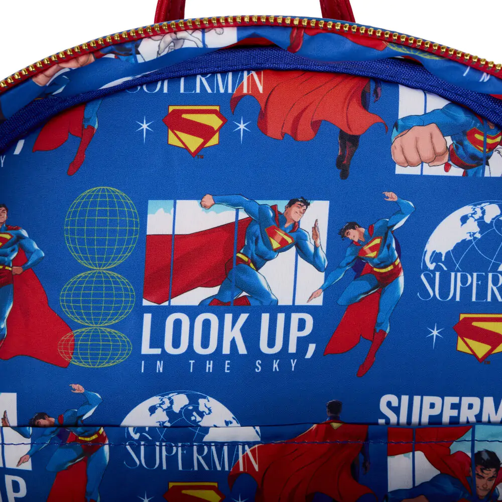 Loungefly DC Comics Superman nahrbtnik 43 cm fotografija izdelka
