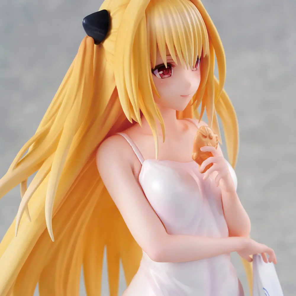 Love Trouble PVC 1/6 Kip Golden Darkness (Yami) 26 cm fotografija izdelka