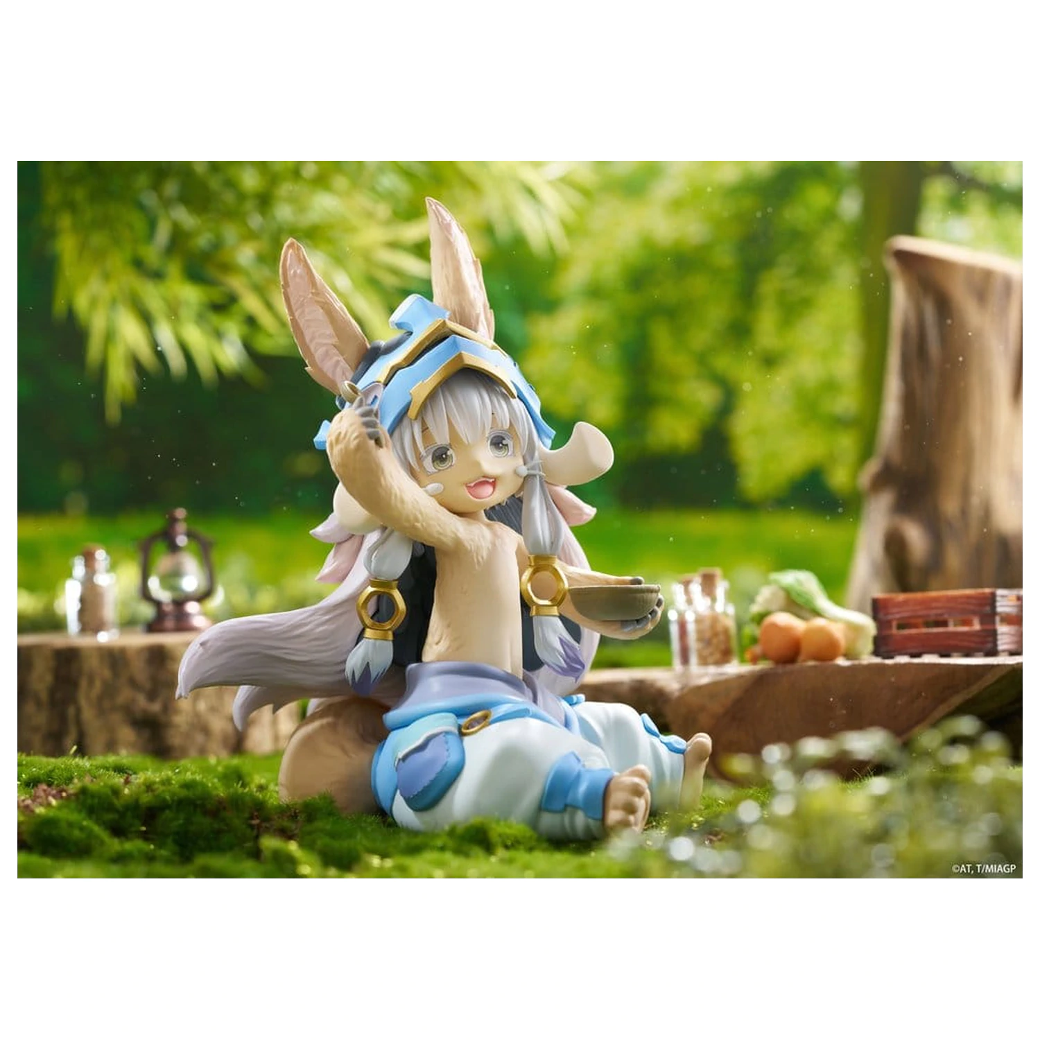 Made in Abyss namizna ljubka PVC figura Nanachi (Mealtime ver.) 13 cm fotografija izdelka