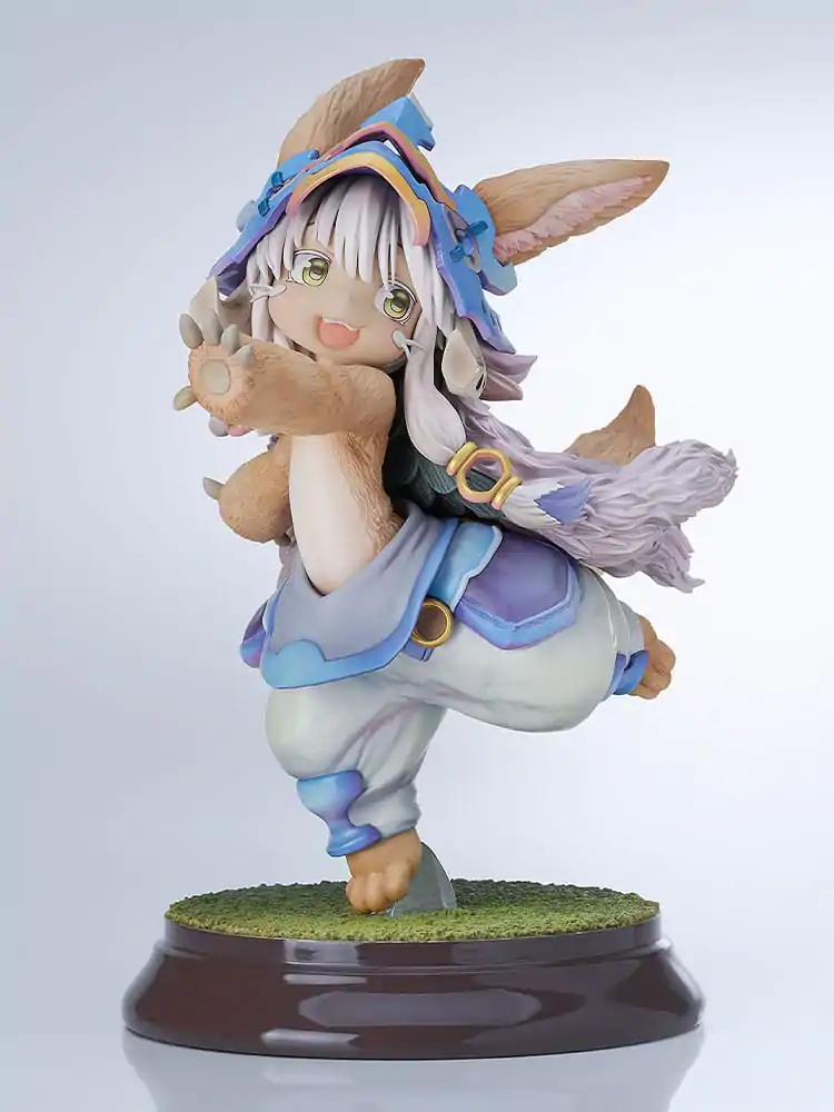 Made in Abyss: The Golden City of the Scorching Sun PVC kip 1/8 Nanachi: New Outfit Ver. 19 cm fotografija izdelka