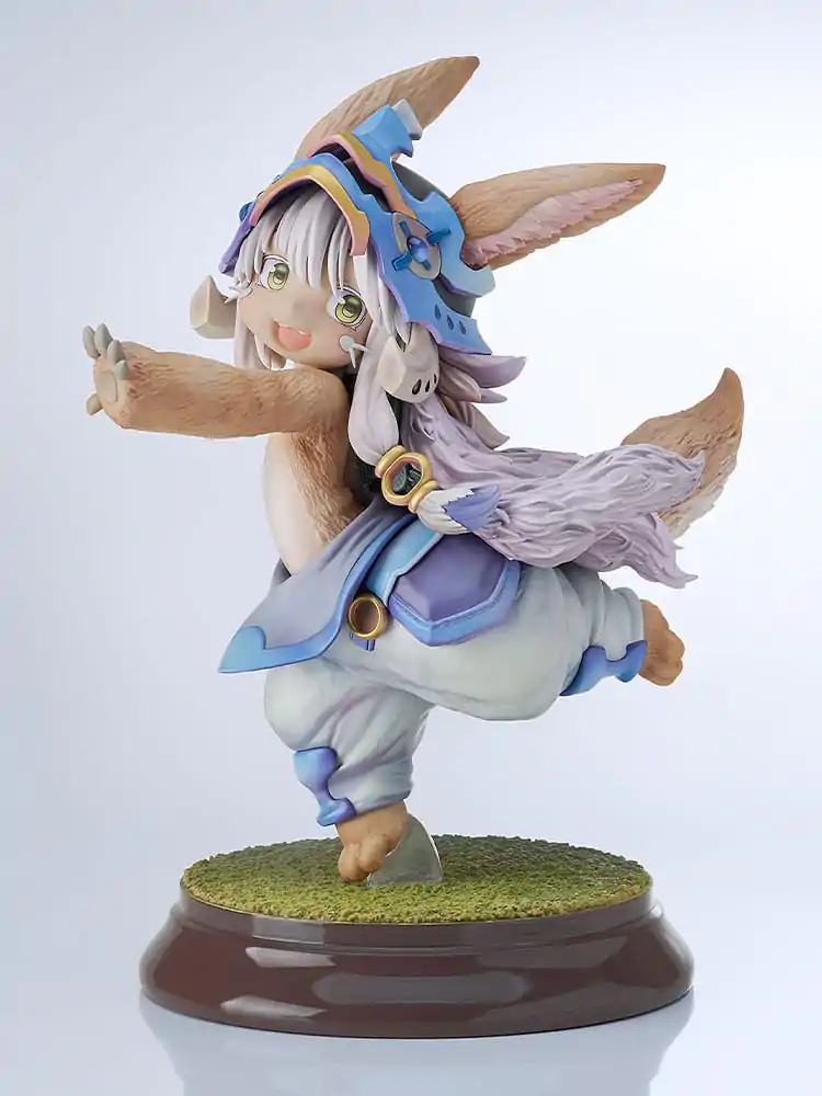 Made in Abyss: The Golden City of the Scorching Sun PVC kip 1/8 Nanachi: New Outfit Ver. 19 cm fotografija izdelka