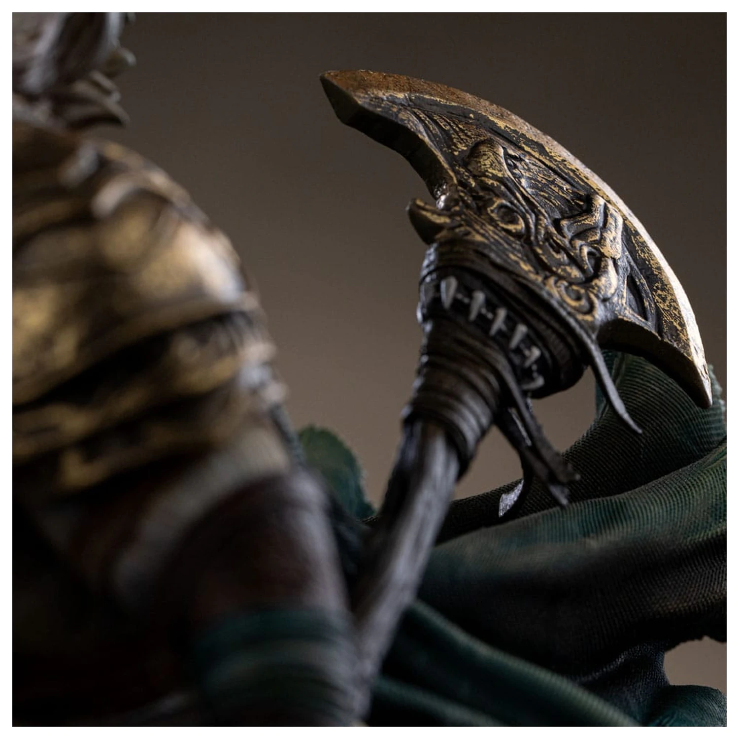 Magic The Gathering Art Scale kip 1/10 Ajani Goldmane 26 cm fotografija izdelka