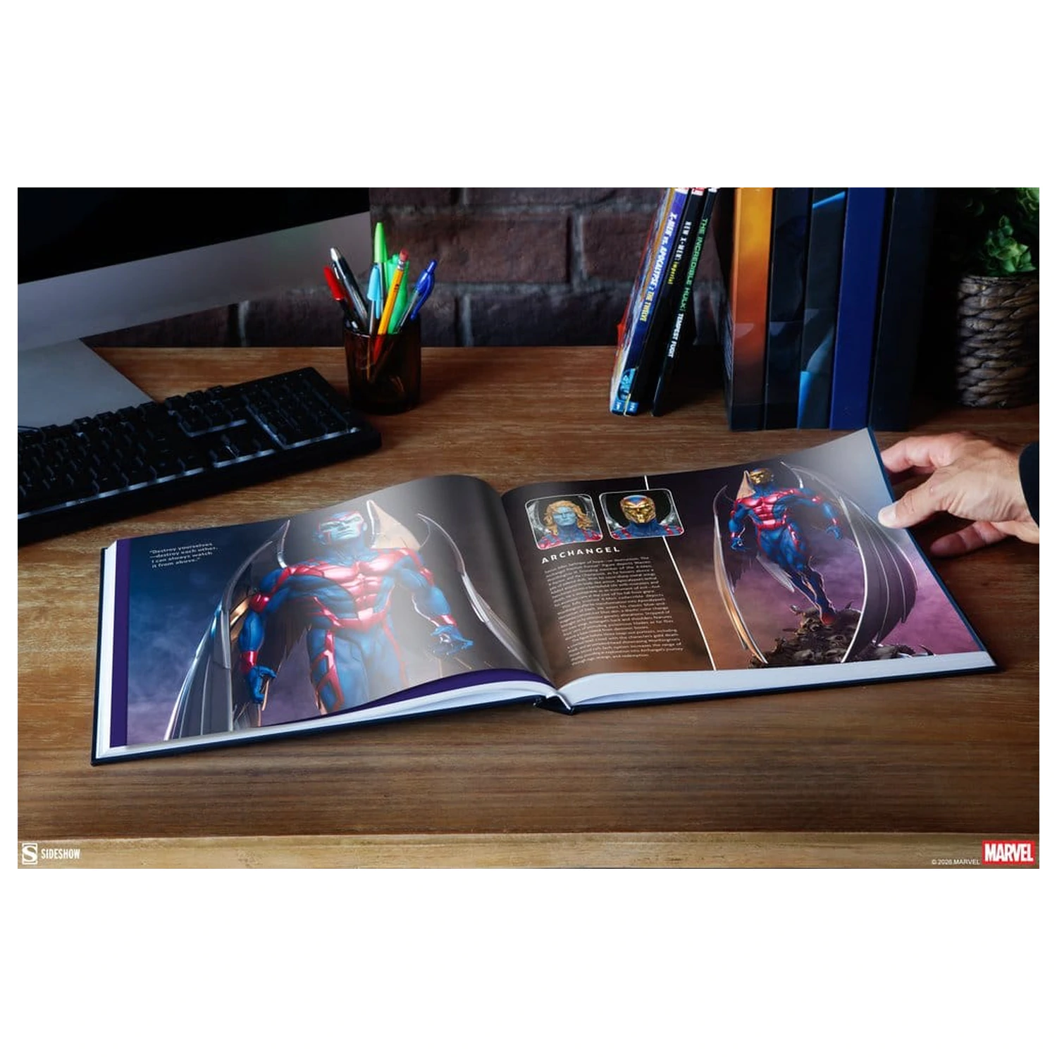 Marvel Book Zbiranje the Universe: The Art of Sideshow (Trda vezava) fotografija izdelka