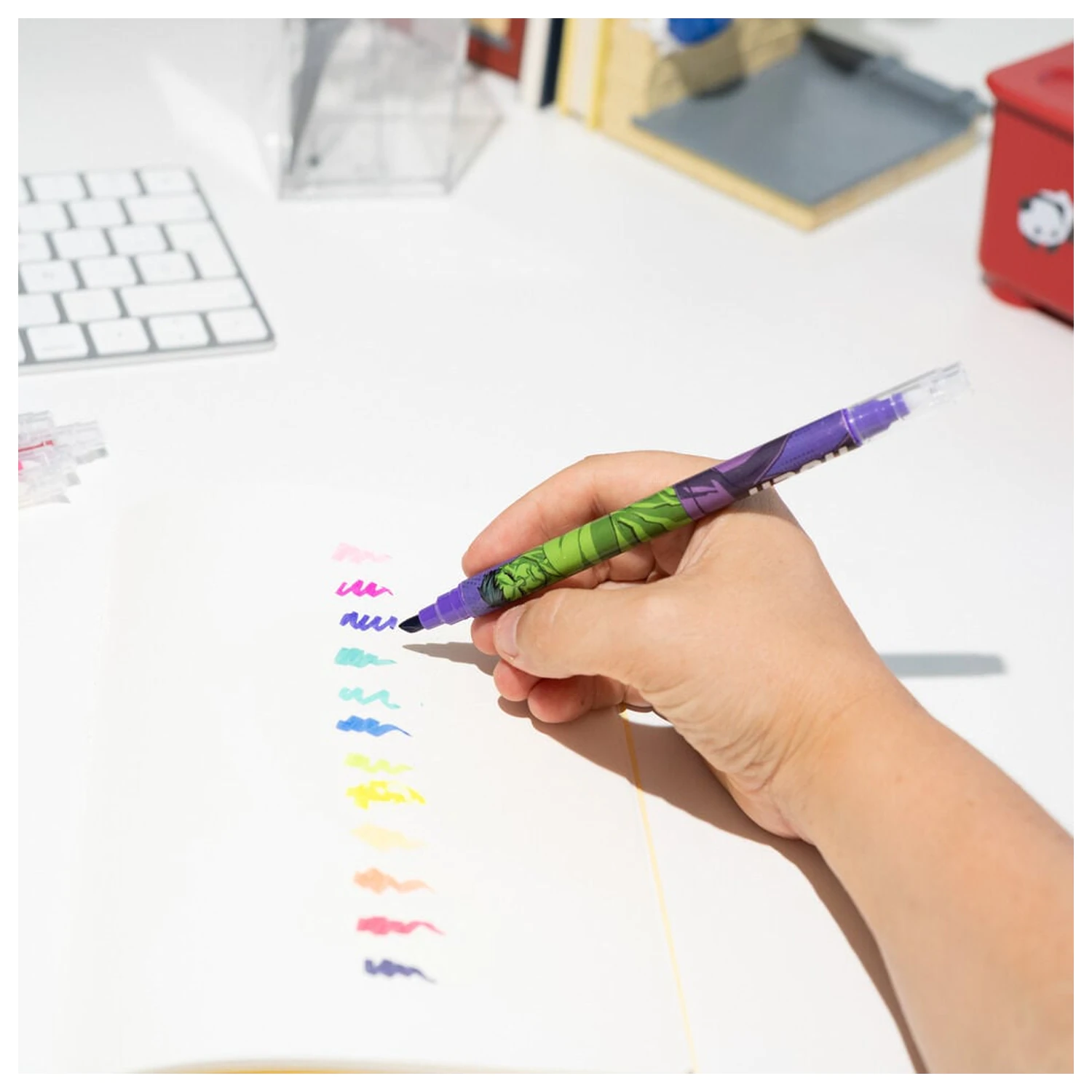 Marvel Avengers 12 erasable markerjev pakiranje fotografija izdelka