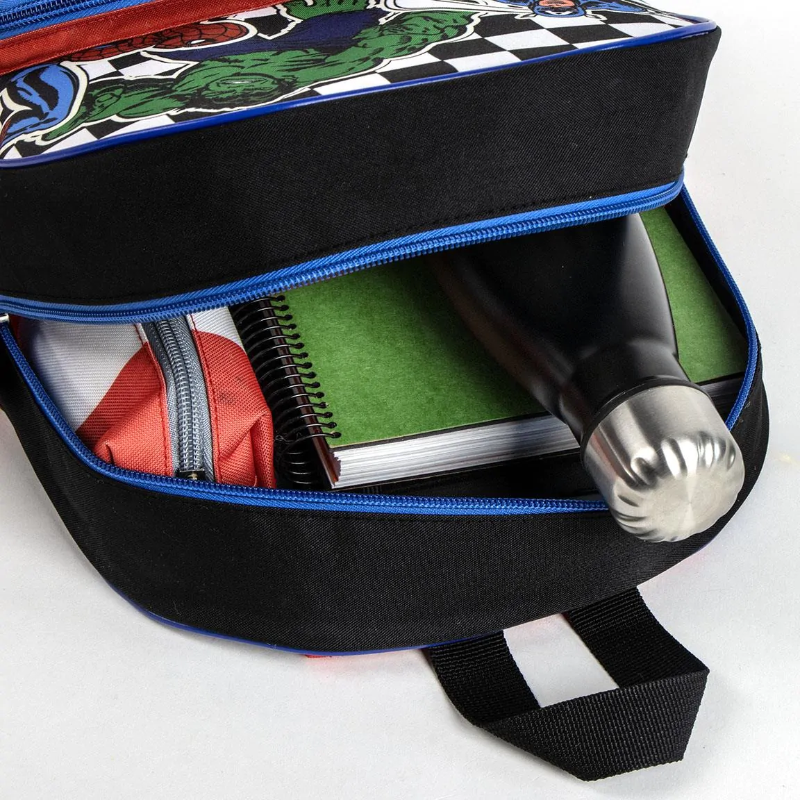 Marvel Avengers nahrbtnik 30 cm fotografija izdelka