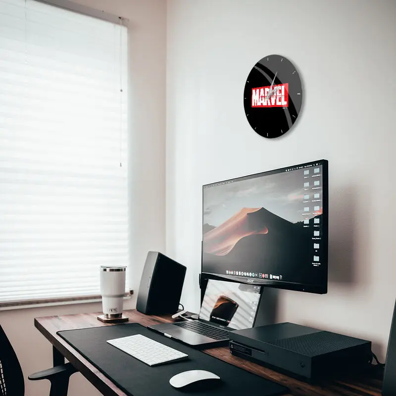 Marvel stenska ura fotografija izdelka