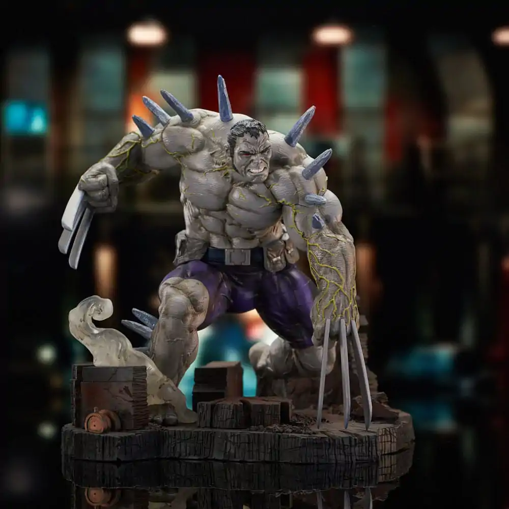 Kip Marvel Premier Collection Statue Weapon Hulk 28 cm fotografija izdelka