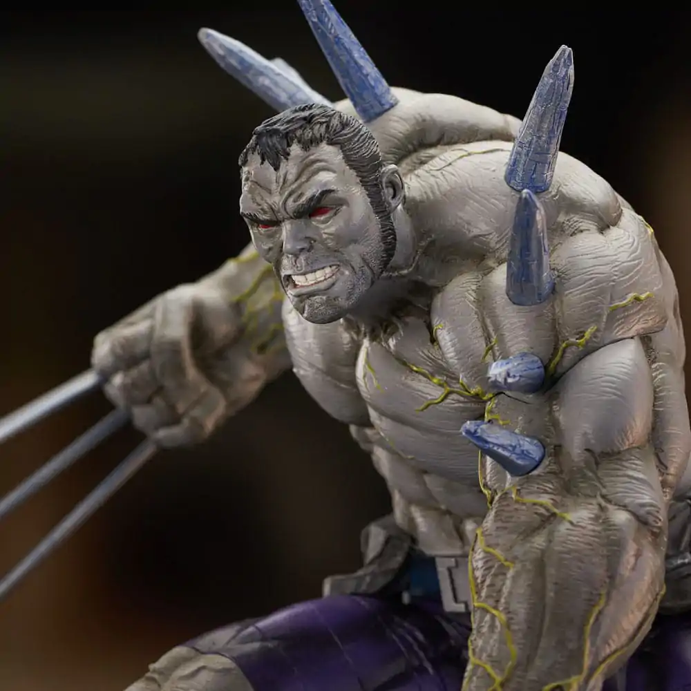 Kip Marvel Premier Collection Statue Weapon Hulk 28 cm fotografija izdelka