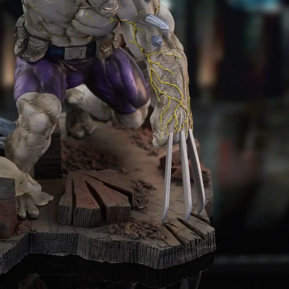 Kip Marvel Premier Collection Statue Weapon Hulk 28 cm fotografija izdelka
