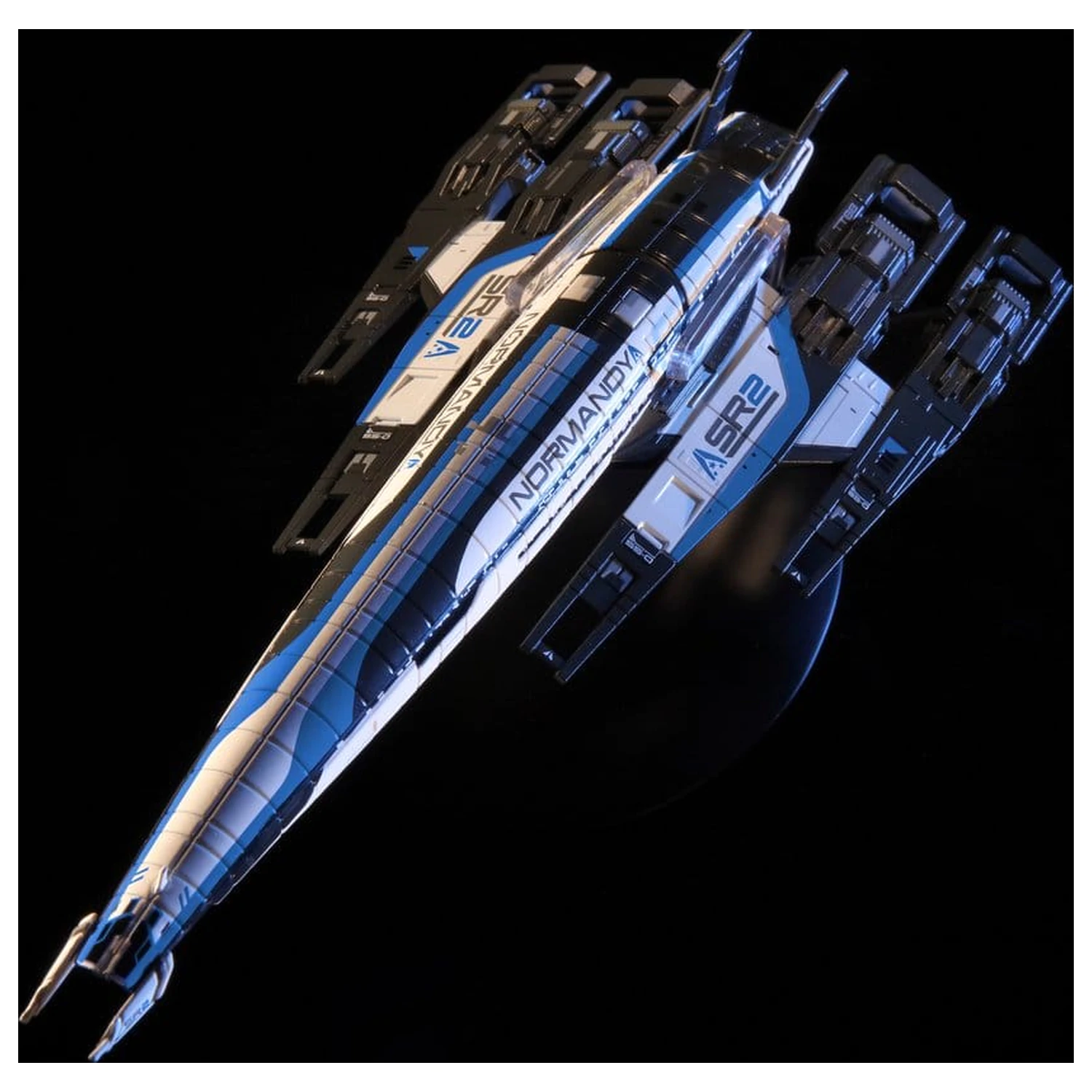 Mass Effect Die-Cast Normandy SR-2 figura 22 cm fotografija izdelka