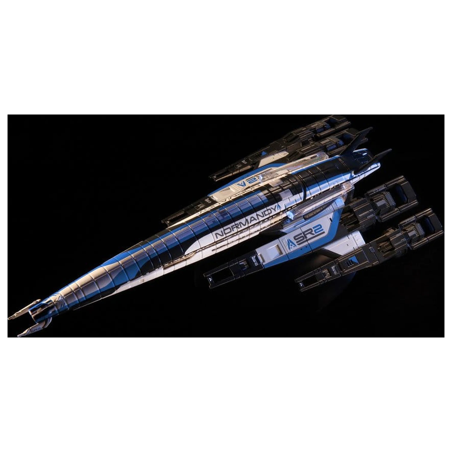 Mass Effect Die-Cast Normandy SR-2 figura 22 cm fotografija izdelka