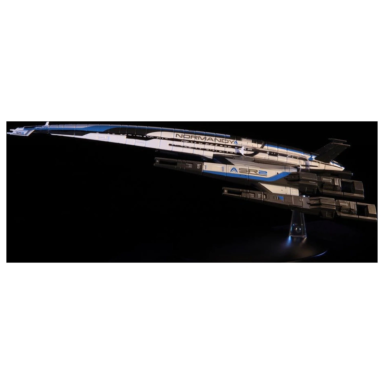 Mass Effect Die-Cast Normandy SR-2 figura 22 cm fotografija izdelka