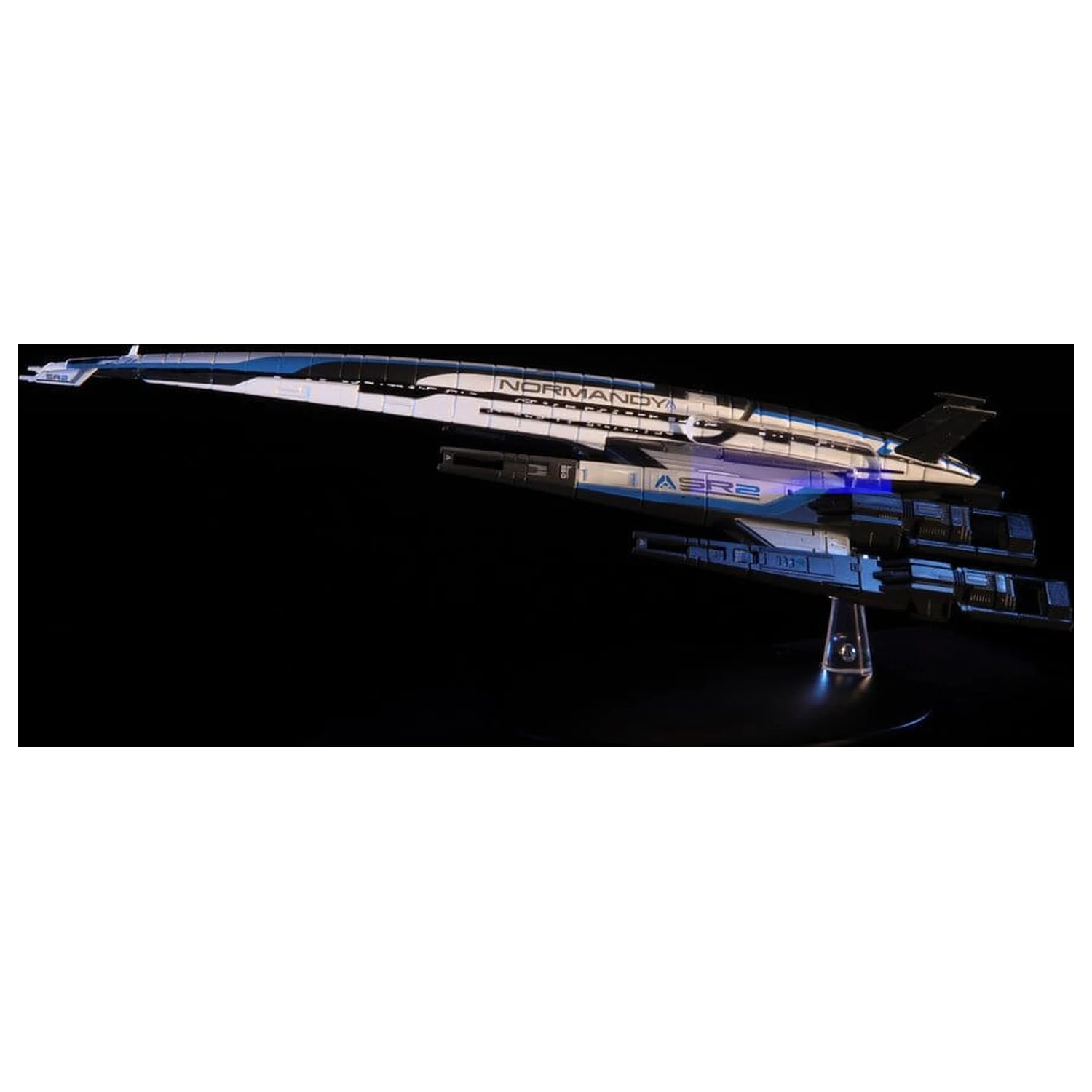 Mass Effect Die-Cast Normandy SR-2 figura 22 cm fotografija izdelka