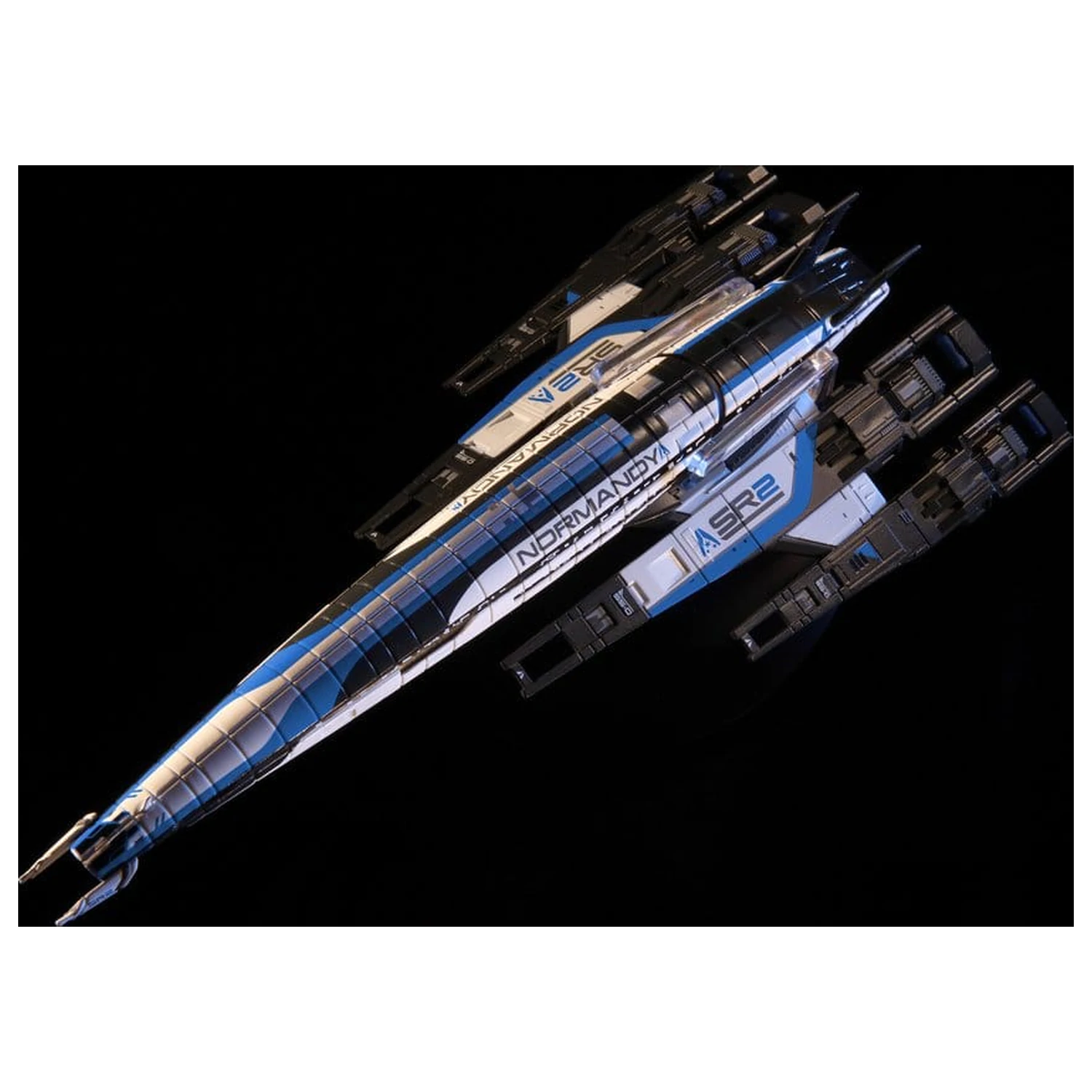 Mass Effect Die-Cast Normandy SR-2 figura 22 cm fotografija izdelka
