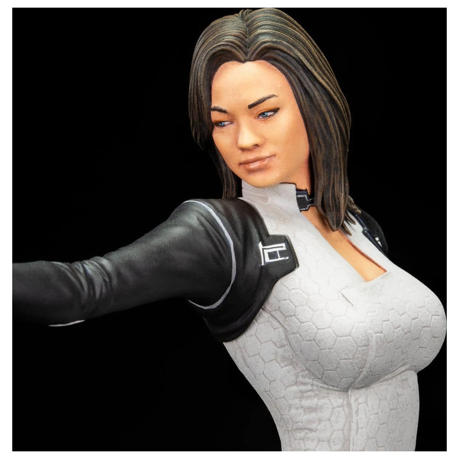 Mass Effect PVC figura Miranda Lawson 22 cm fotografija izdelka