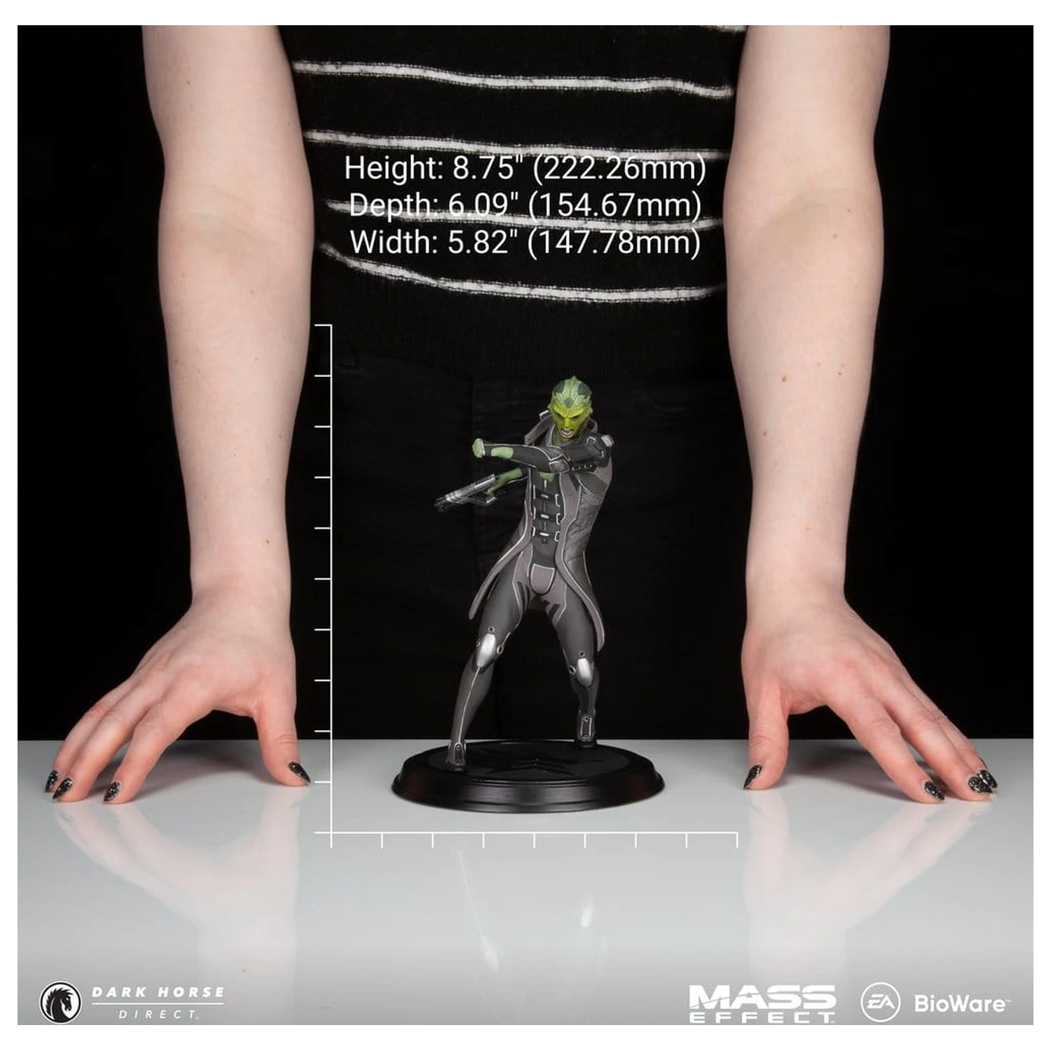 Mass Effect PVC figura Thane Krios 22 cm fotografija izdelka