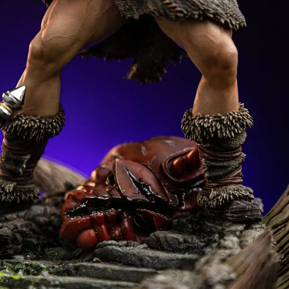 Masters of the Universe Deluxe umetniška lestvica Statue 1/10 He-Man Unleashed 34 cm fotografija izdelka