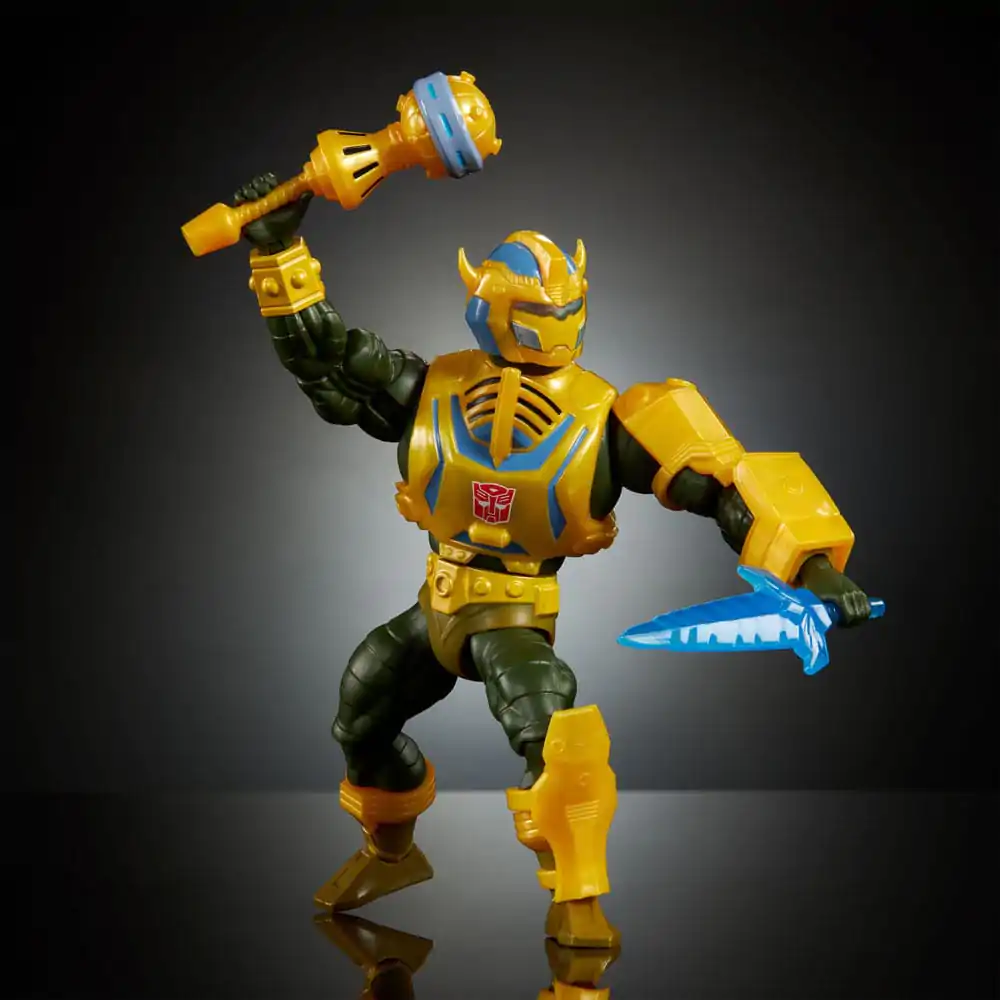 Masters of the Universe x Transformers akcijska figura Bumblebee Armor Man-At-Arms heo evropska ekskluzivna 14 cm fotografija izdelka