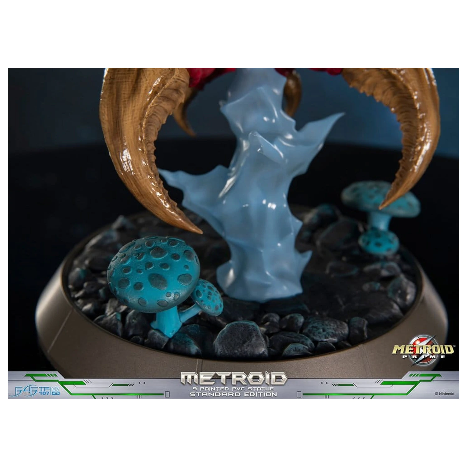 Metroid Prime PVC figura Metroid (standardna) (sveti v temi) 21 cm fotografija izdelka