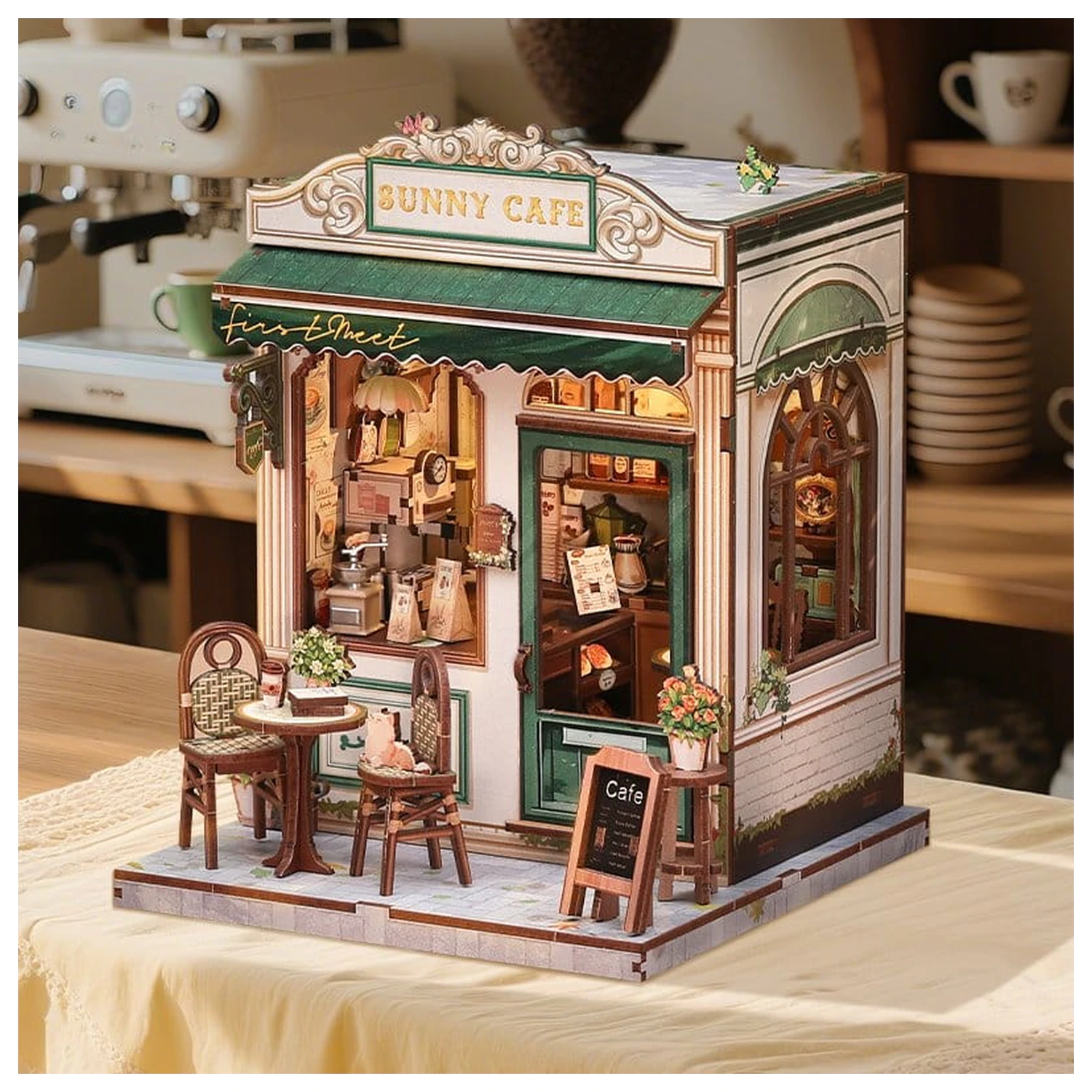 Komplet za izdelavo miniaturnega modela hiše Sunny Cafe 20 x 16 cm fotografija izdelka
