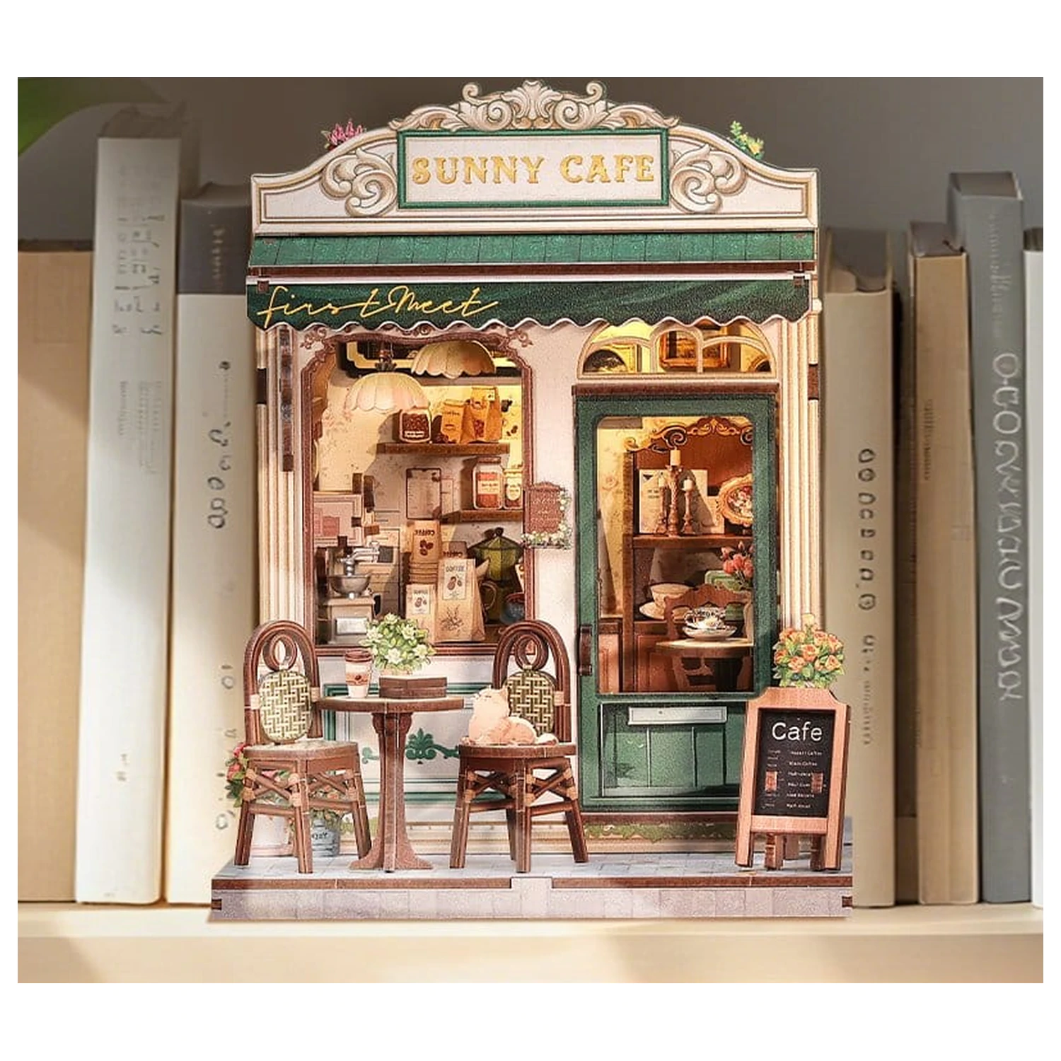 Komplet za izdelavo miniaturnega modela hiše Sunny Cafe 20 x 16 cm fotografija izdelka