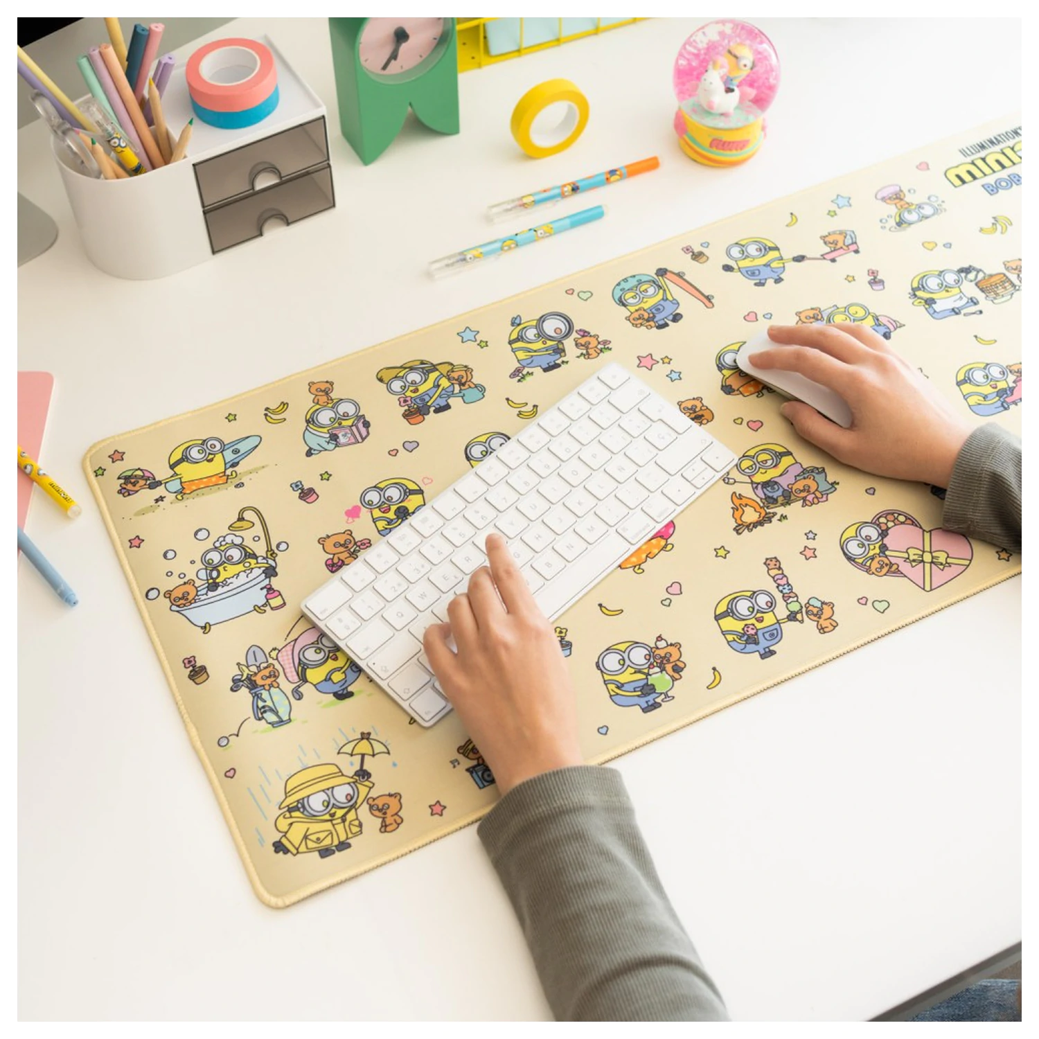 Minions gaming podloga za mizo fotografija izdelka