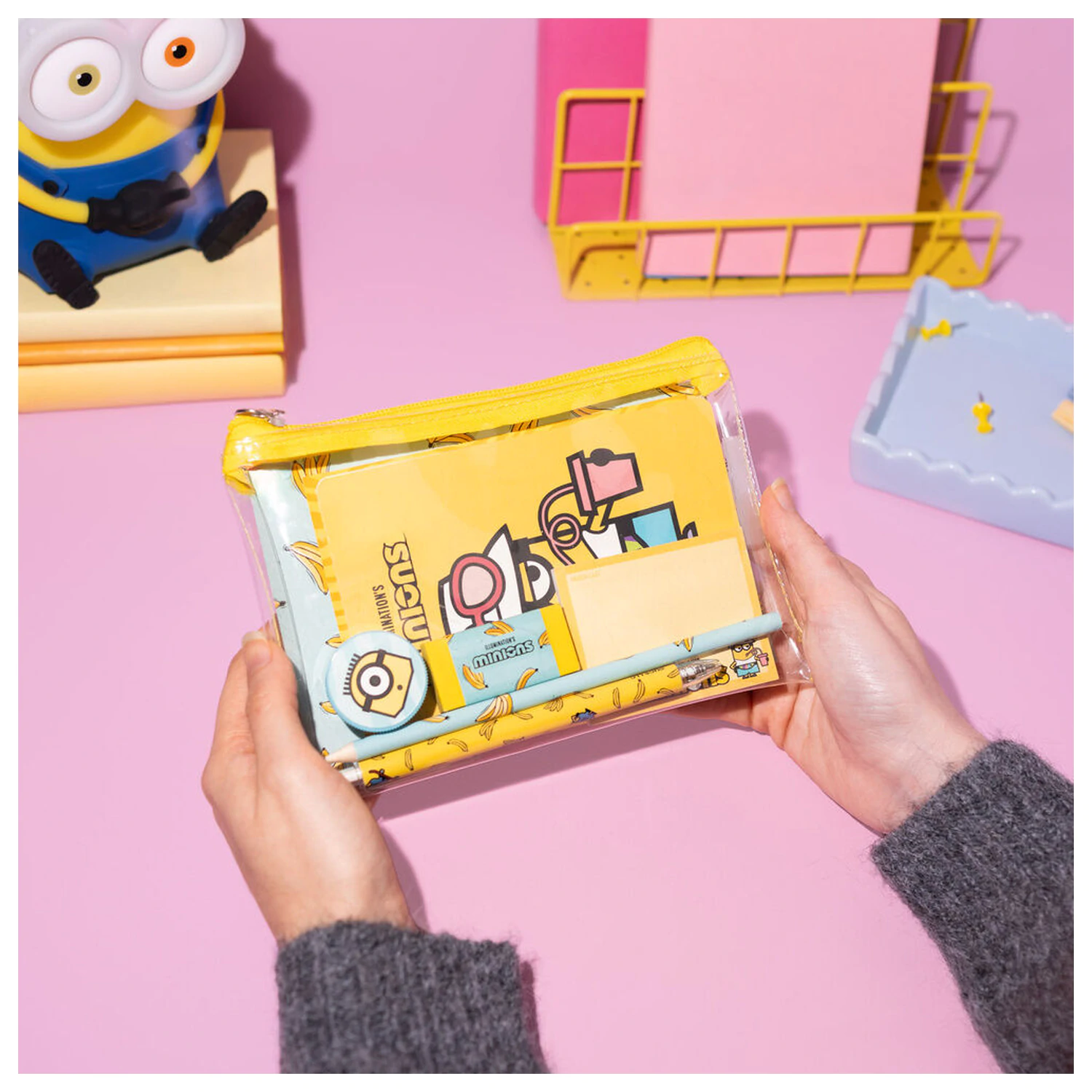 Minions set pisarniškega materiala fotografija izdelka
