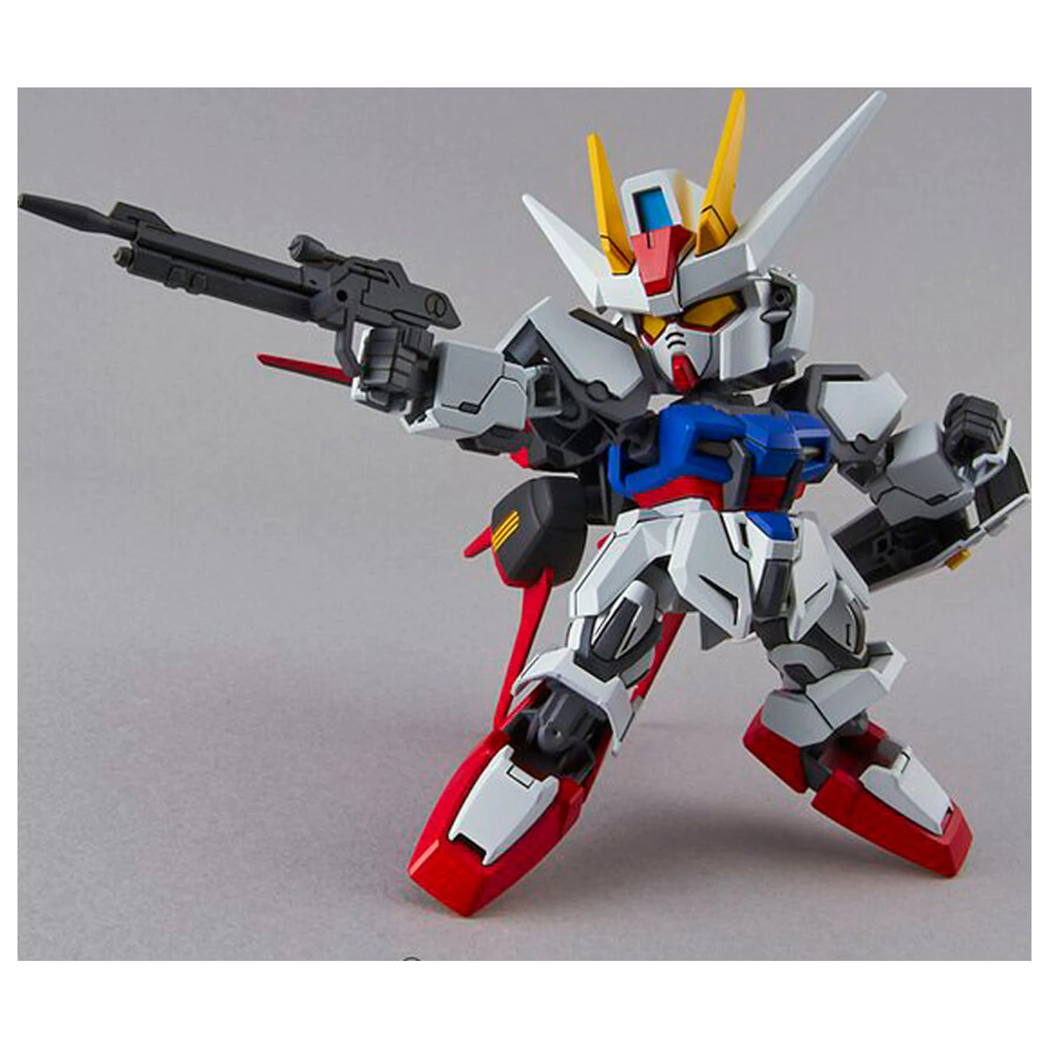 Mobile Suit Gundam Seed Aile Strike Gundam Seed model komplet fotografija izdelka
