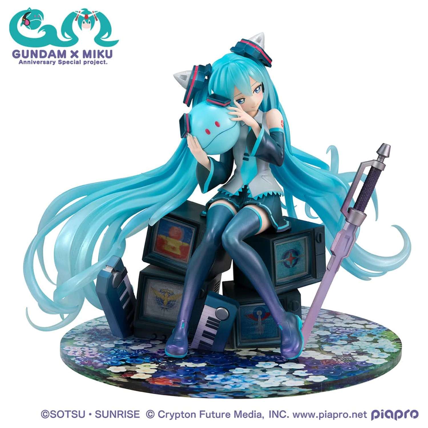 Mobile Suit Gundam x Hatsune Miku Lucrea PVC kip Hatsune Miku x OO Gundam 45. obletnica 17 cm fotografija izdelka
