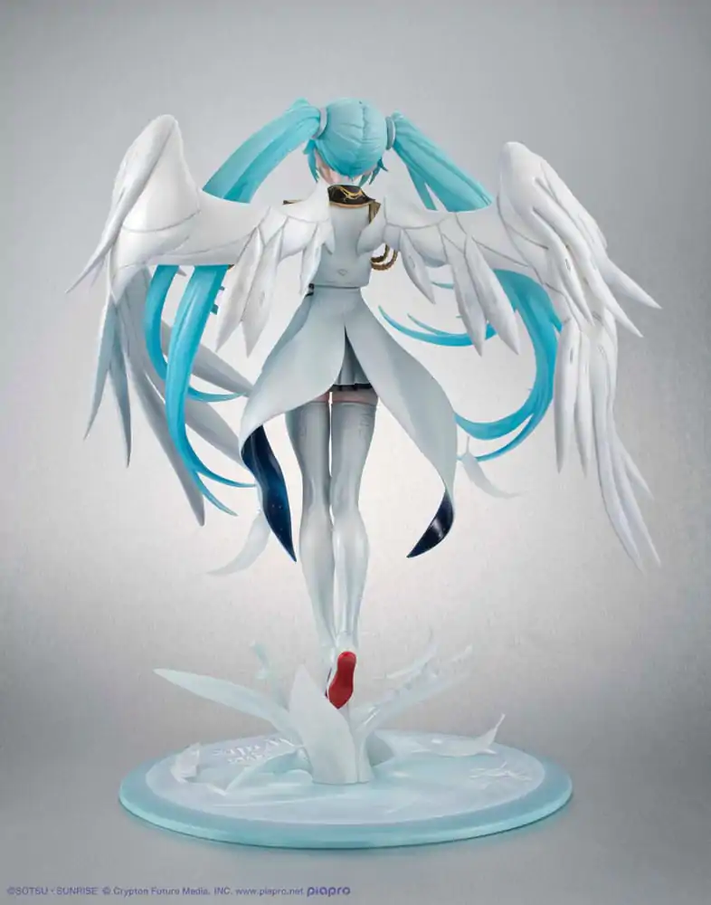 Mobile Suit Gundam x Hatsune Miku Lucrea PVC kip Hatsune Miku x Wing Gundam Zero EW 45th Anniversary 27 cm fotografija izdelka