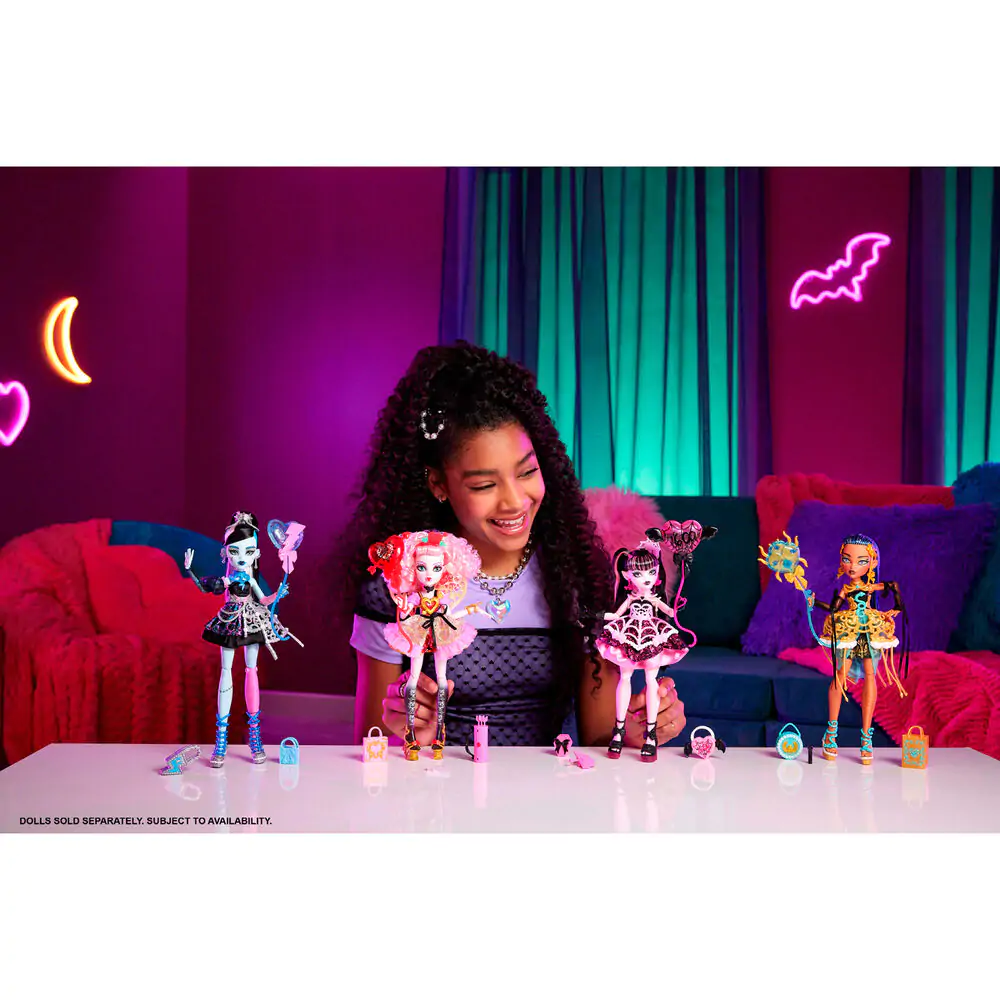 Monster High Scary Sweet Birthday 1600 Draculaura punčka fotografija izdelka