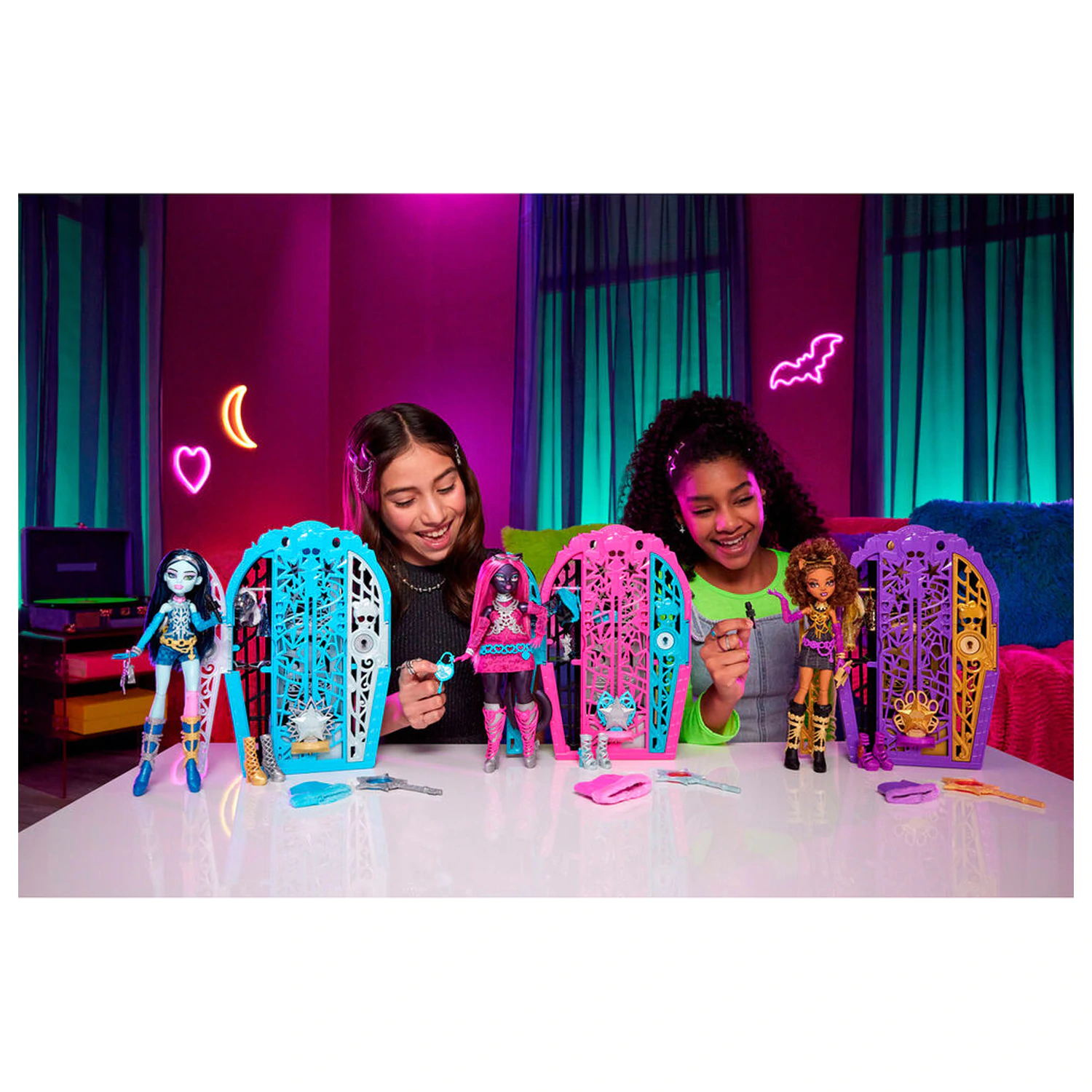 Monster High Skulltimate Secrets Hauntlywood Mysteries Clawdeen lutka fotografija izdelka