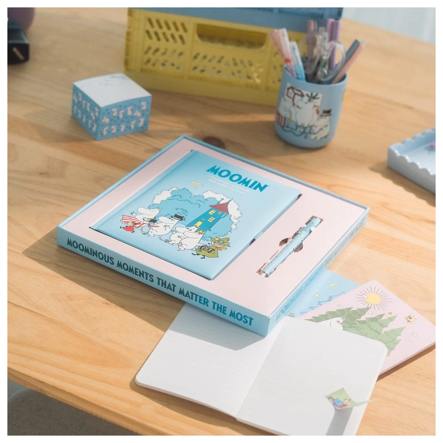 Moomin A5 zvezek in set pisal fotografija izdelka