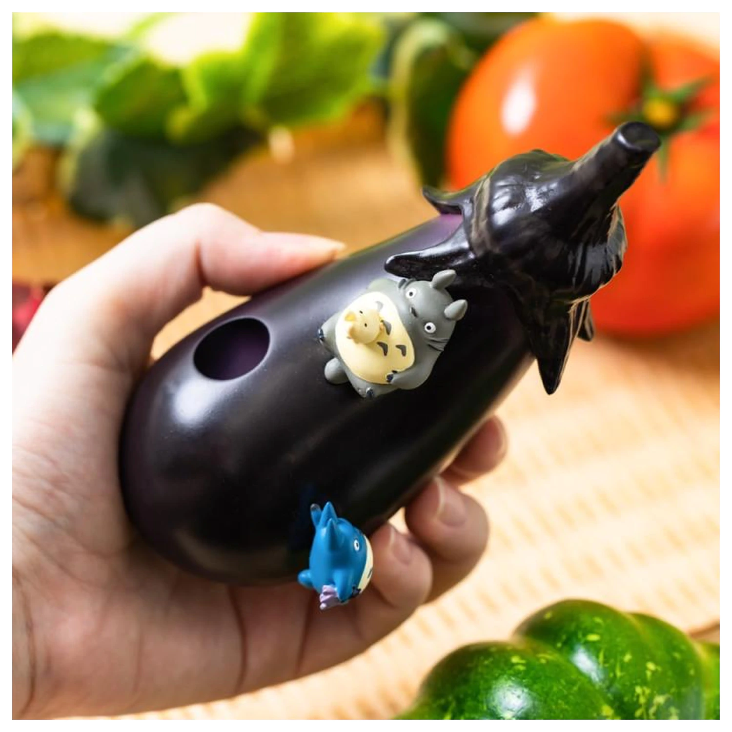 My Neighbor Totoro Aubergine Fig. Soliflore vaza fotografija izdelka