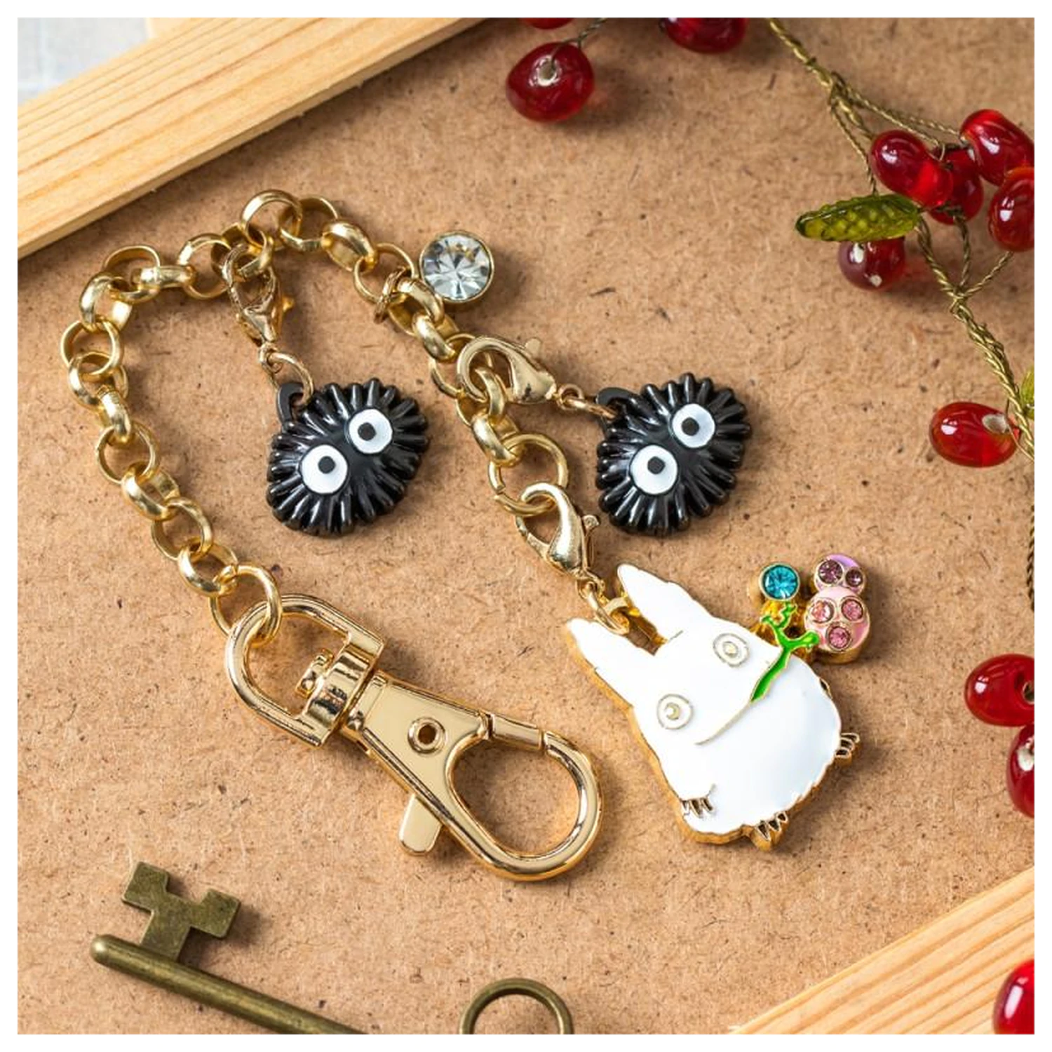 My Neighbor Totoro White Totoro & Fruits Chainette obeski fotografija izdelka