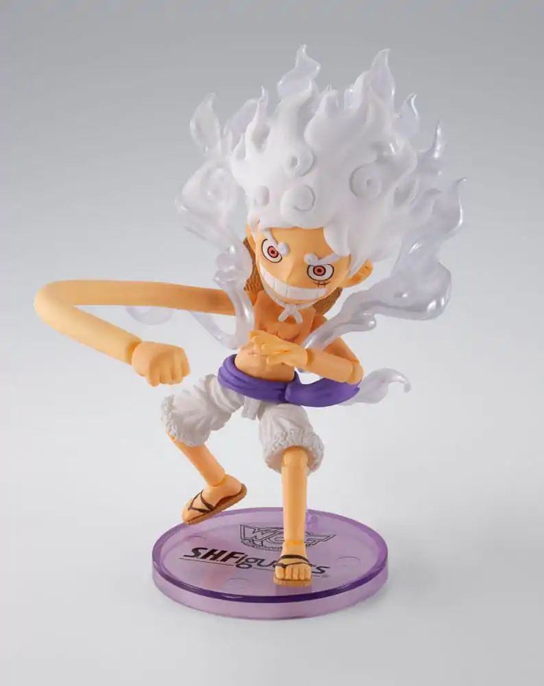 One Piece World Collactable Figure x S.H. Figuarts Action Figure Monkey D. Luffy Gear 5 8 cm fotografija izdelka