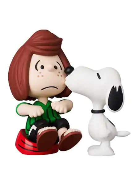 Peanuts UDF Series 17 Mini Figurica Peppermint Patty & Snoopy 7 cm fotografija izdelka