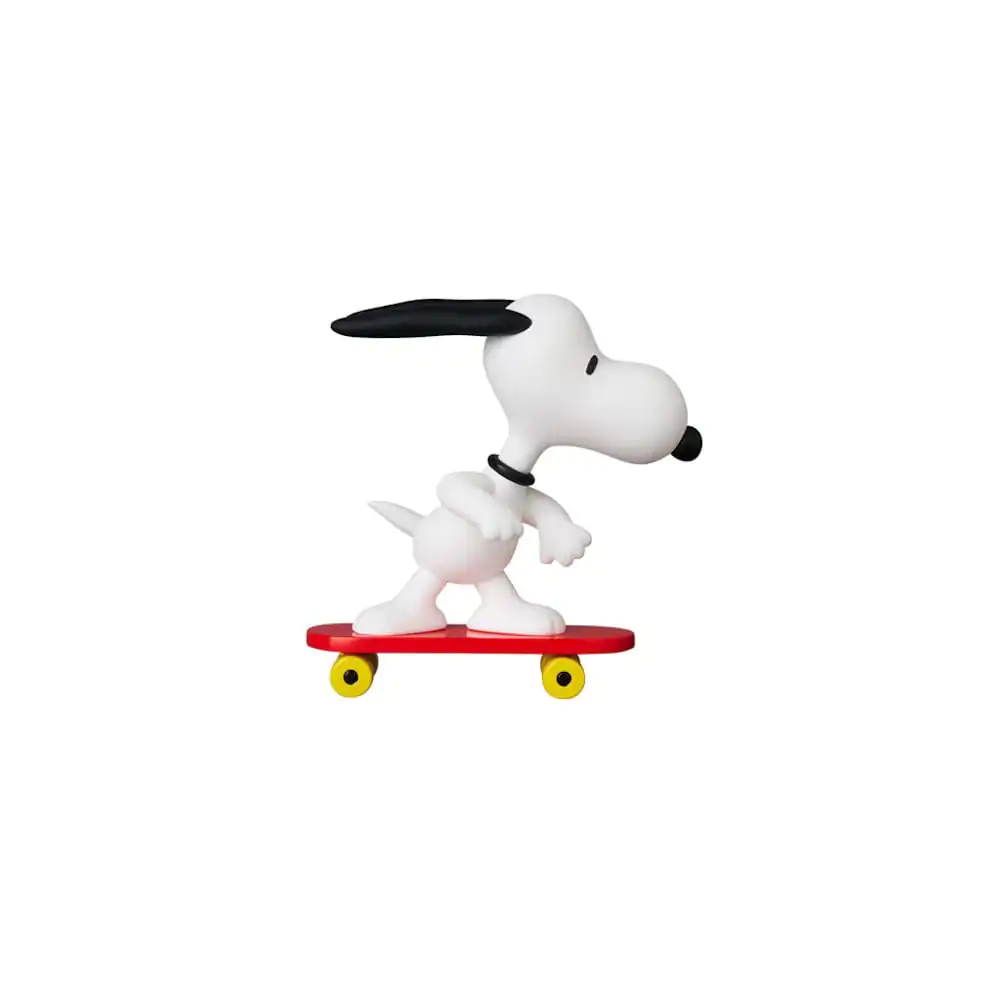 Peanuts UDF Series 17 Mini Figurica Skateboard Snoopy 7 cm fotografija izdelka