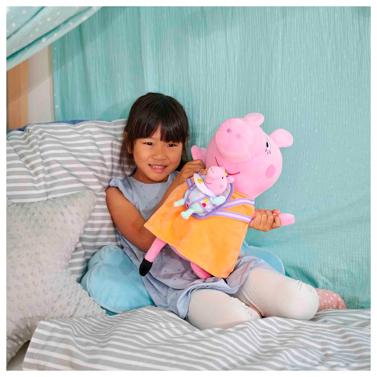 Peppa Pig Mummy Pig with Evie plišasta igrača 33cm fotografija izdelka