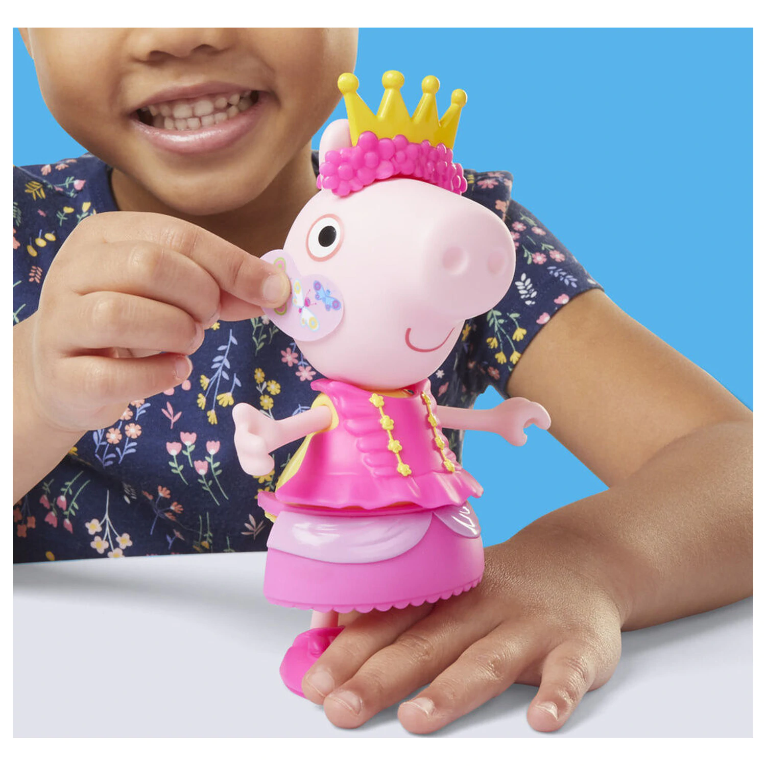 Peppa Pig Peppa's Dress-Up garderobna omara + figura 15cm fotografija izdelka