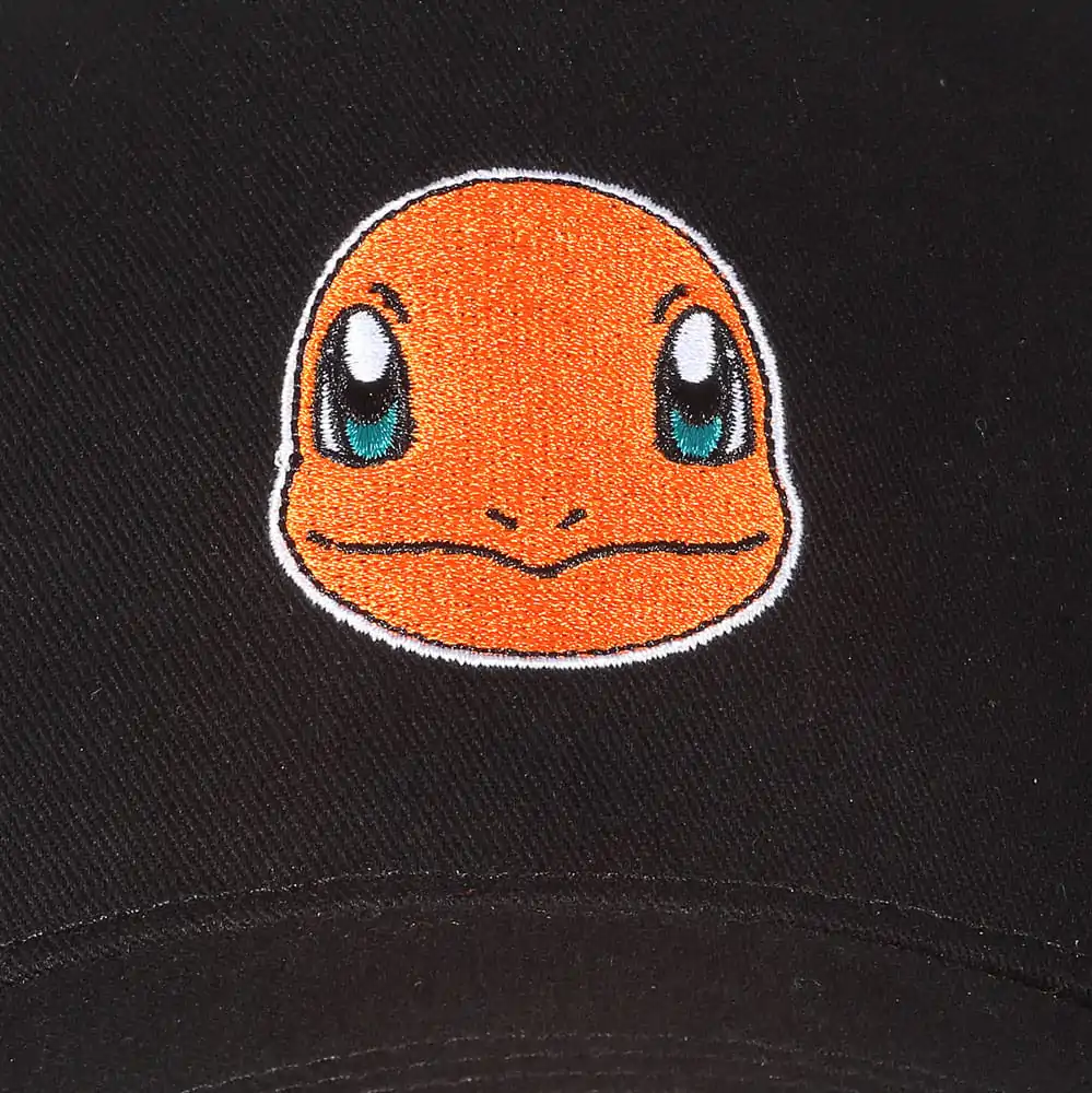 Pokemon kapa s ukrivljenim vizirjem z značko Charmander fotografija izdelka