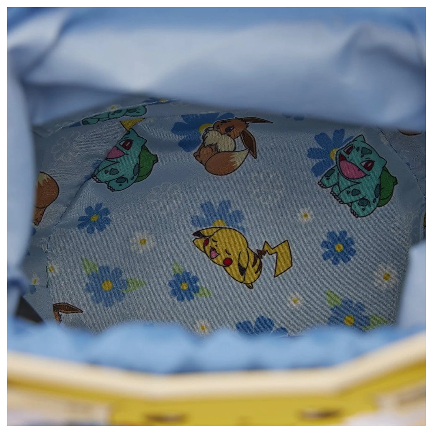 Pokémon by Loungefly Torba s prečnim pasom Floral Pikachu fotografija izdelka