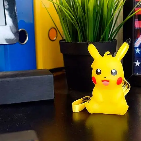 Pokémon Svetleča Figurica Pikachu 9 cm fotografija izdelka