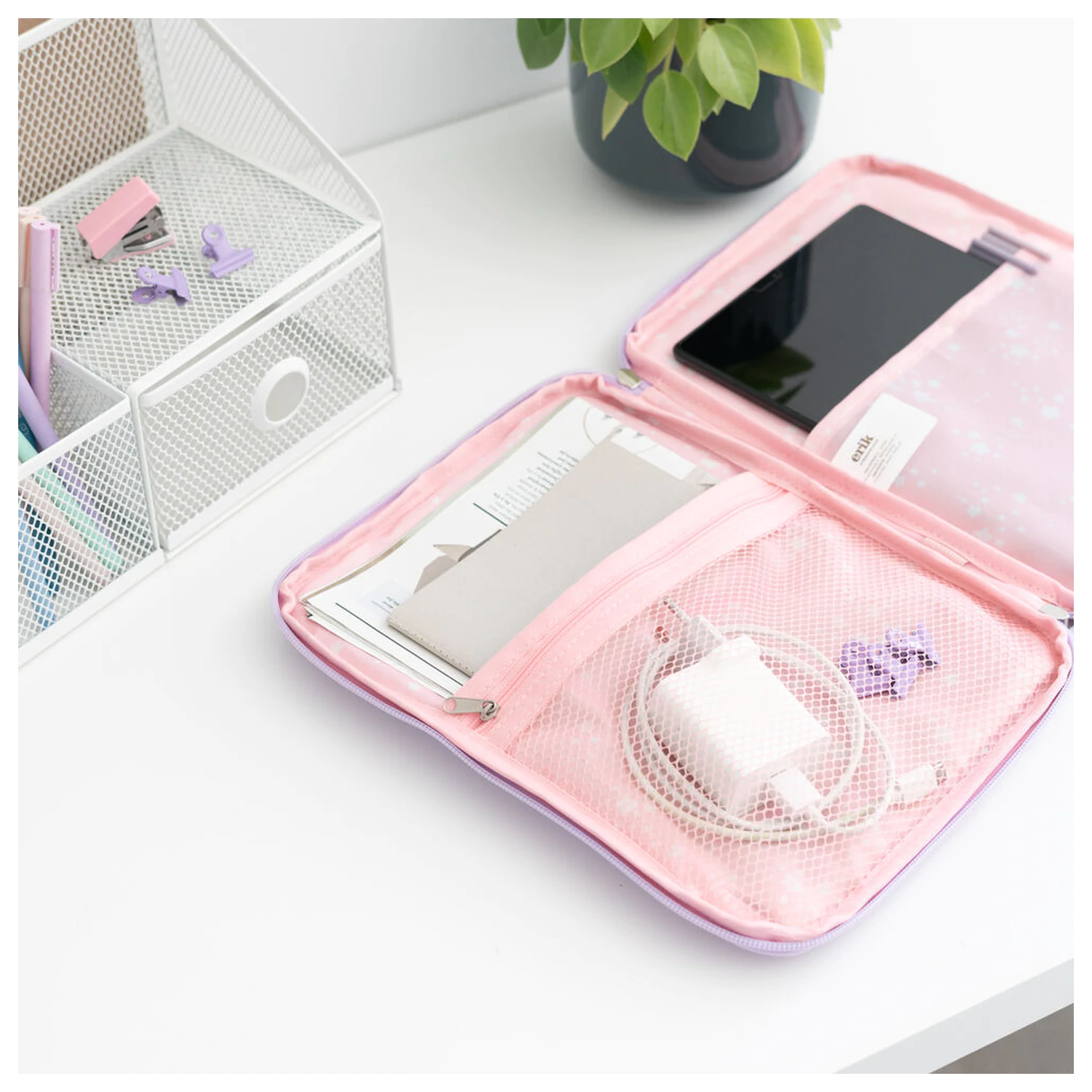 Pusheen Moments etui za tablico fotografija izdelka