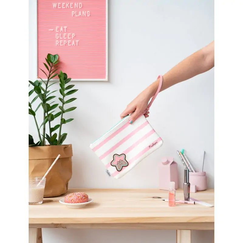 Pusheen toaletna torbica fotografija izdelka