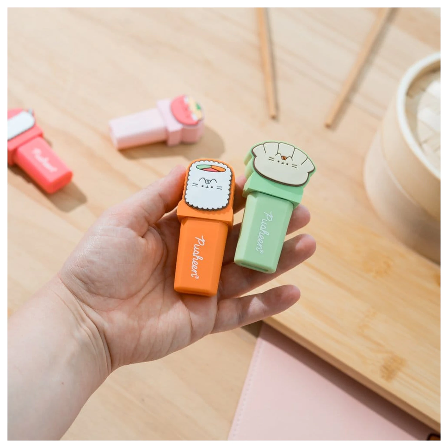 Pusheen Sushi Roll komplet 4 označevalcev z okrasnim pokrovčkom fotografija izdelka