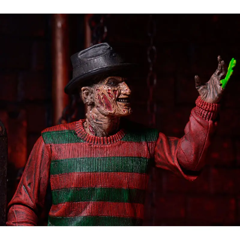 Nightmare on Elm Street akcijska figura 30th Anniversary Ultimate Freddy Krueger 18 cm fotografija izdelka
