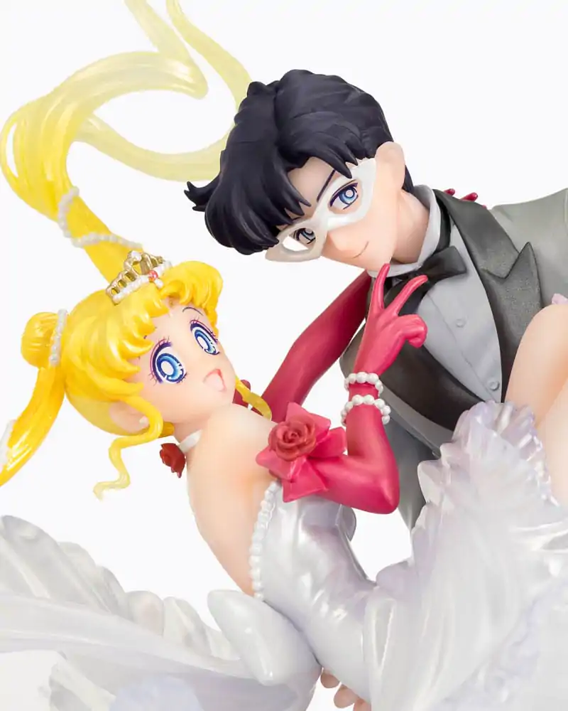 Sailor Moon FiguartsZERO Chouette PVC Kip Usagi & Tuxedo Mask Moonlight Glow Edition 24 cm fotografija izdelka
