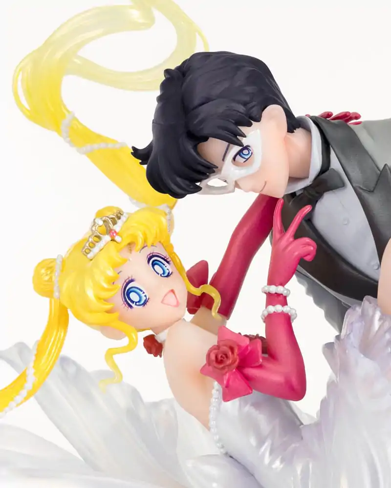 Sailor Moon FiguartsZERO Chouette PVC Kip Usagi & Tuxedo Mask Moonlight Glow Edition 24 cm fotografija izdelka